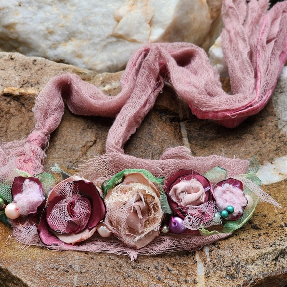 Ivana Ruzzo Accessories - SOLD OUT✅ Victorian Jabot Boho Shabby camelia/flower/Rose Pearl Edwardian